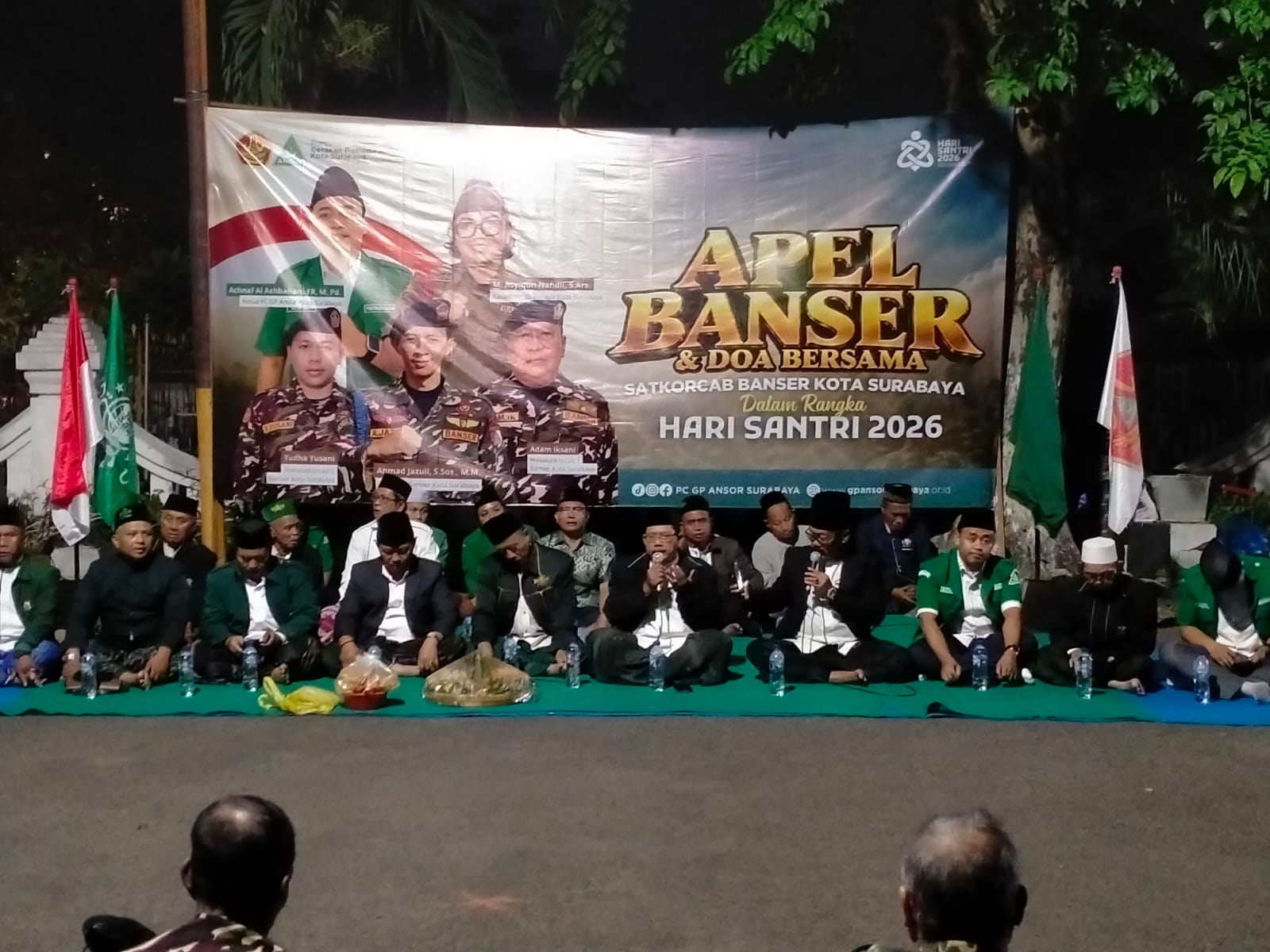 Peringati Hari Santri, Ratusan Banser Surabaya Gelar Apel di Makam Bung Tomo