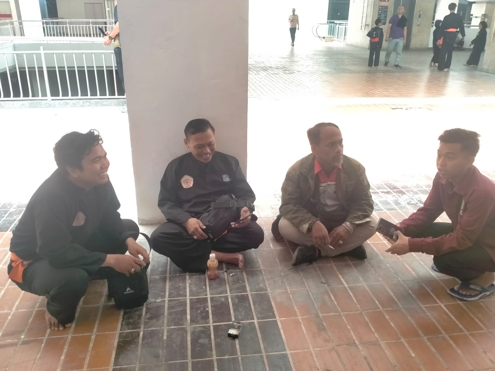 Pertemuan Tanpa Kesengajaan: Harmoni dan Sportivitas di Antara Arena Silat